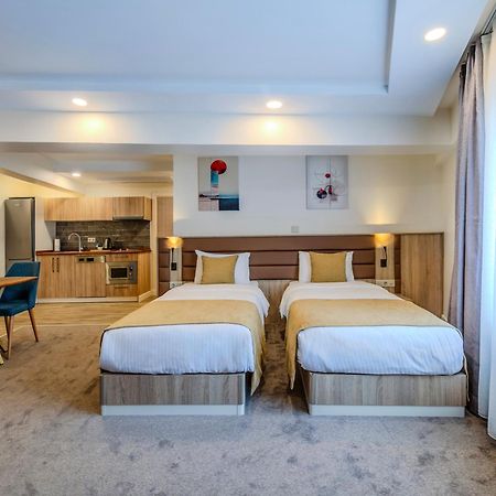 Roys Hotel & Suites อิสตันบูล ภายนอก รูปภาพ