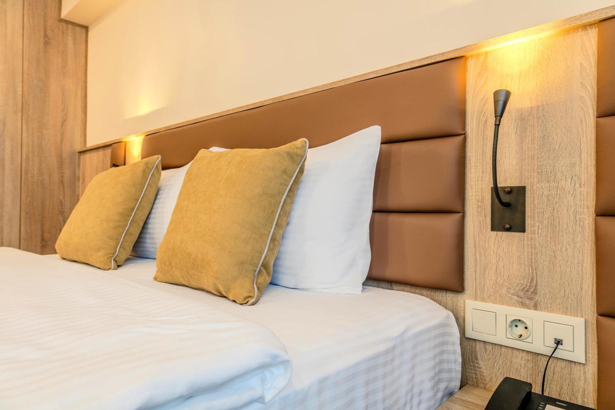 Roys Hotel & Suites อิสตันบูล ภายนอก รูปภาพ