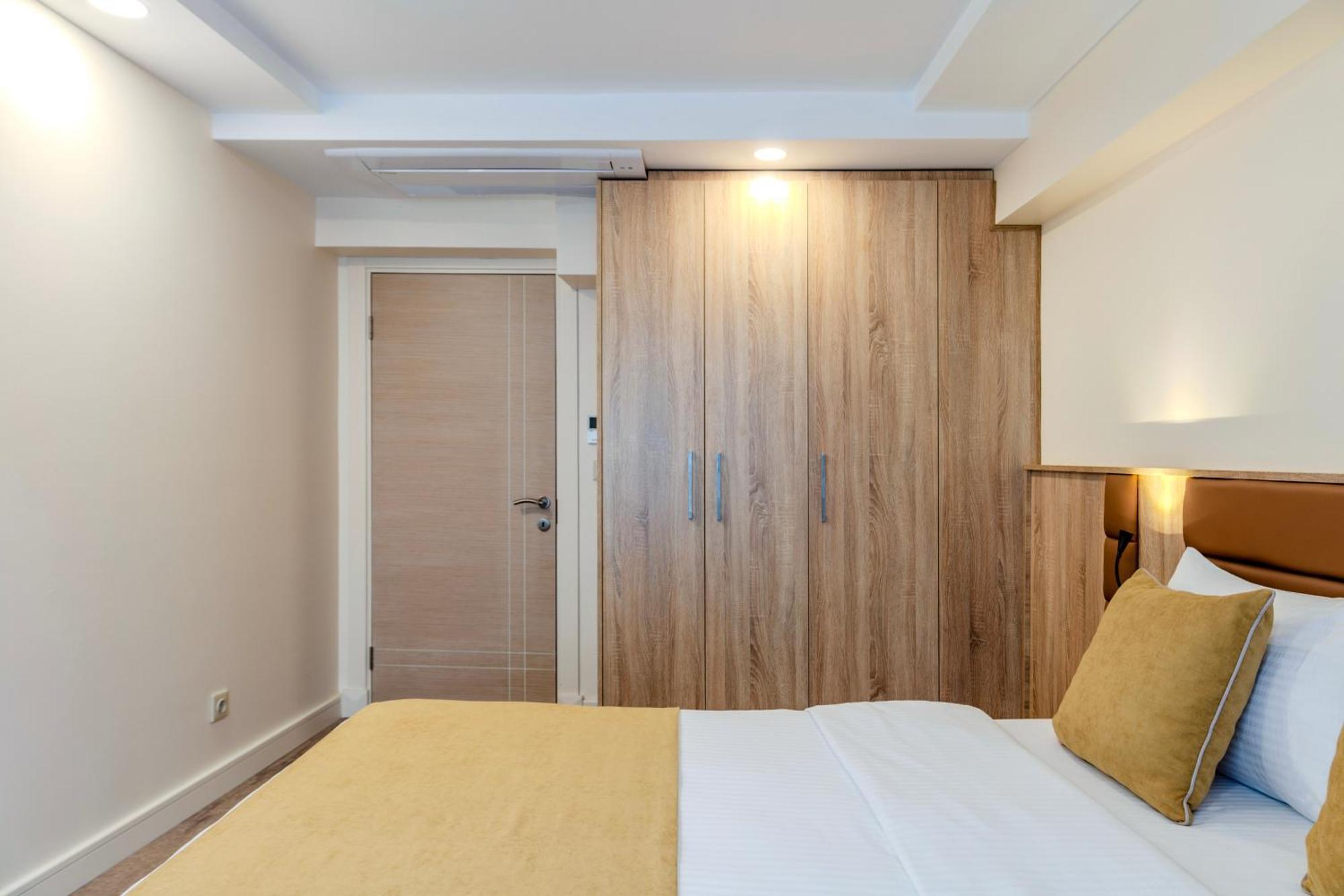 Roys Hotel & Suites อิสตันบูล ภายนอก รูปภาพ